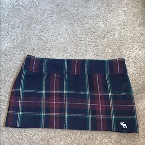 Abercrombie & Fitch mini skirt!